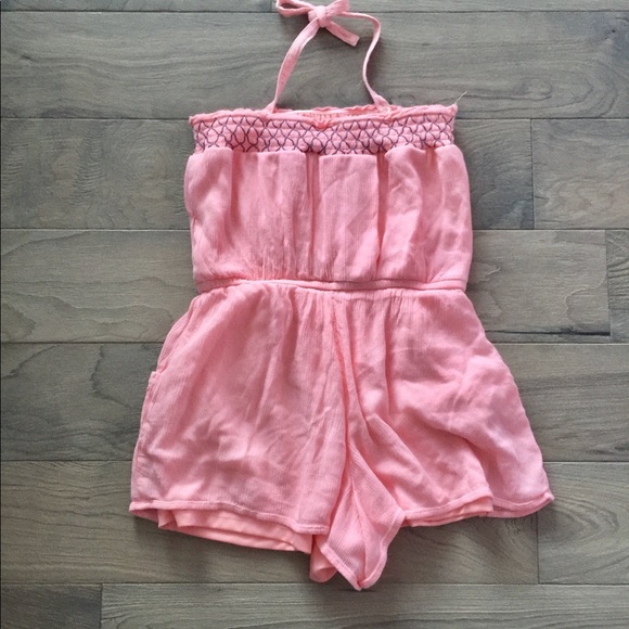BEAUTIFUL PINK SUMMER ROMPER FOR SALE - Picture 4 of 4